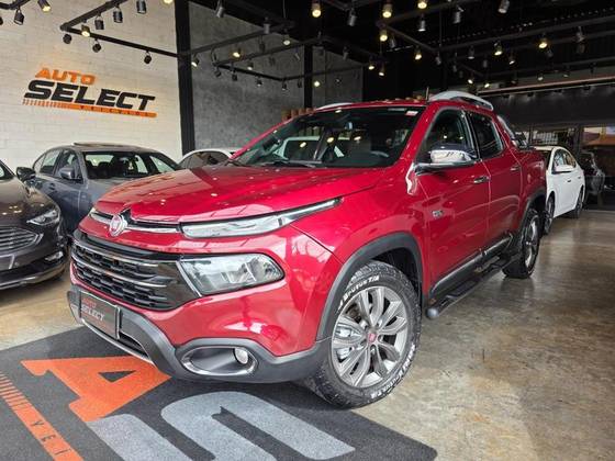 FIAT TORO 2.0 16V TURBO DIESEL RANCH 4WD AT9 FIAT TORO 2.0 16V TURBO DIESEL RANCH 4WD AT9
